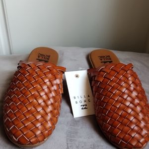 NWT Billabong Granada Sandals